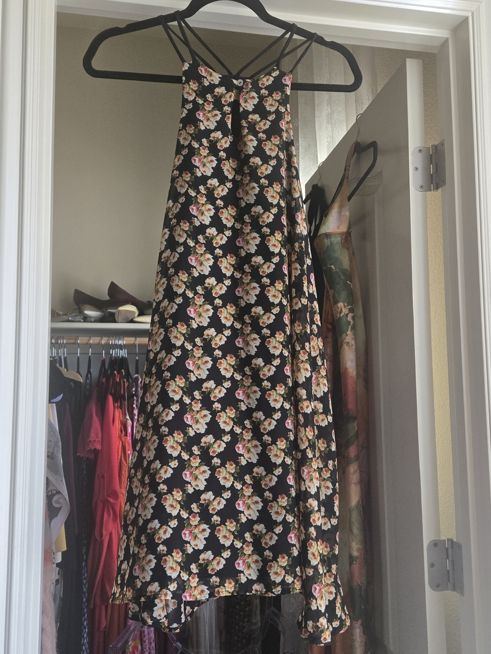 Black Floral Keyhole Strappy Sundress